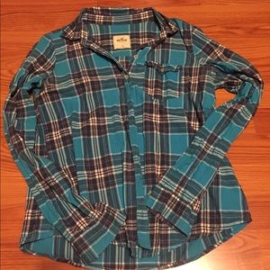 Hollister long sleeve plaid button up shirt